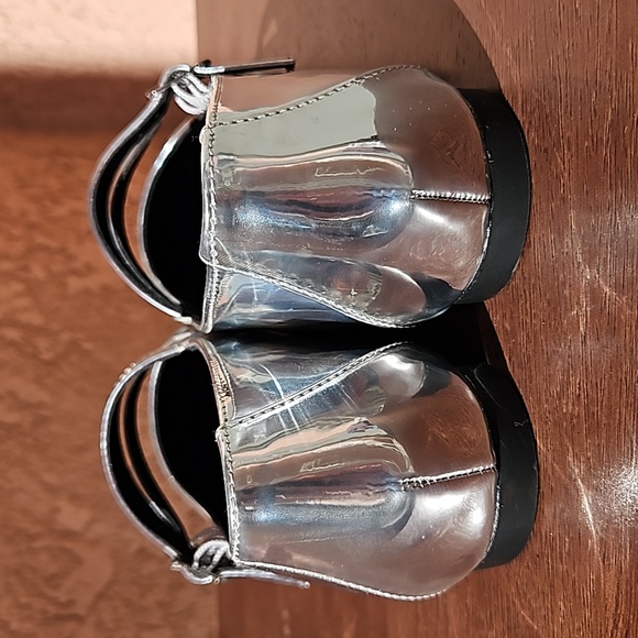 Steve Madden Alisah Silver Patent leather Mary Jane Flats Shoes 8.5 - Picture 9 of 13